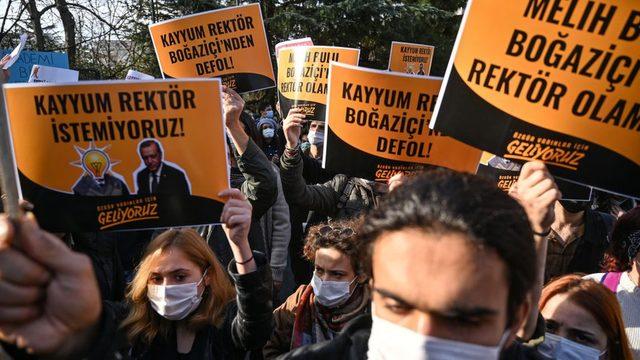Boğazi&ccedil;i &Uuml;niversitesi nde rekt&ouml;rl&uuml;k krizi s&uuml;r&uuml;yor:  Kimse Melih Bulu ile &ccedil;alışmak istemiyor  1