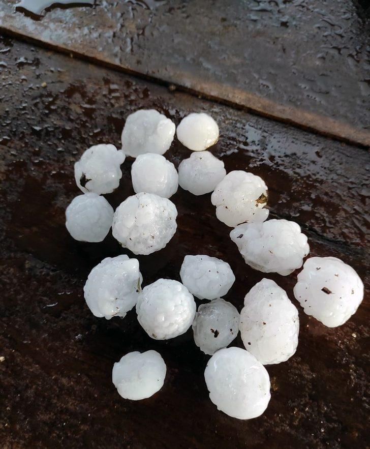 Datça’ya fındık büyüklüğünde dolu yağdı G3