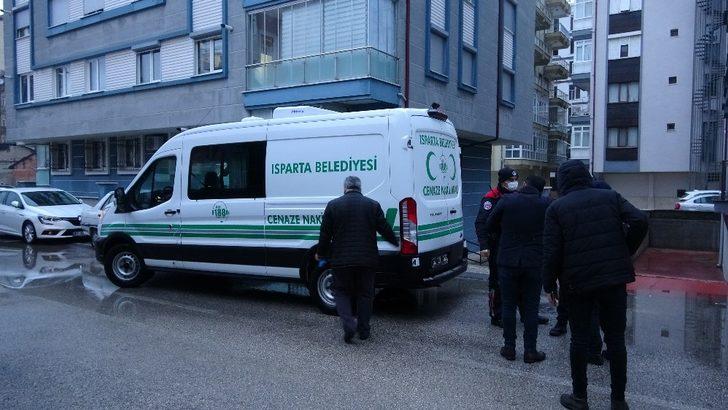 Emekli eczacı kaldığı apartta ölü olarak bulundu G3