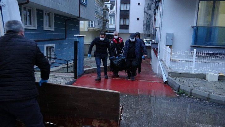 Emekli eczacı kaldığı apartta ölü olarak bulundu G4