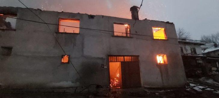 Komşular tarafından son anda kurtarıldı G2