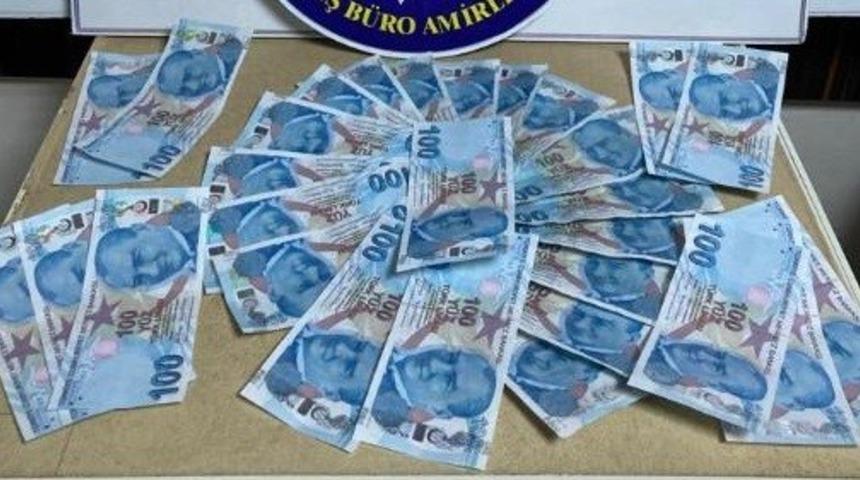 İzmir&rsquo;de sahte para operasyonu