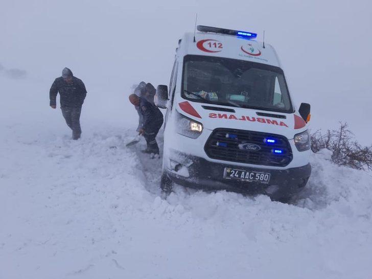 Sağlıkçılar kar, tipide hız kesmiyor G1