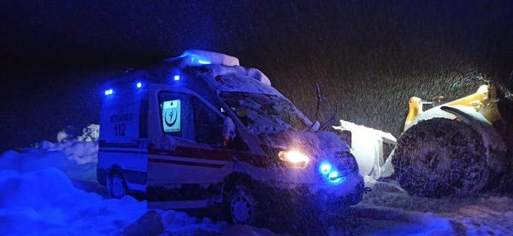 Sağlıkçılar kar, tipide hız kesmiyor G2