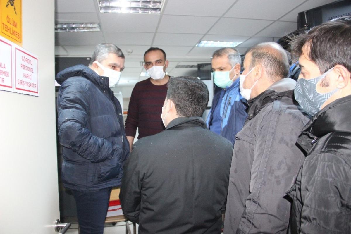 Karaman&rsquo;da 112 &Ccedil;ağrı Merkezi&rsquo;nin &uuml;zerine yıldırım d&uuml;şt&uuml;