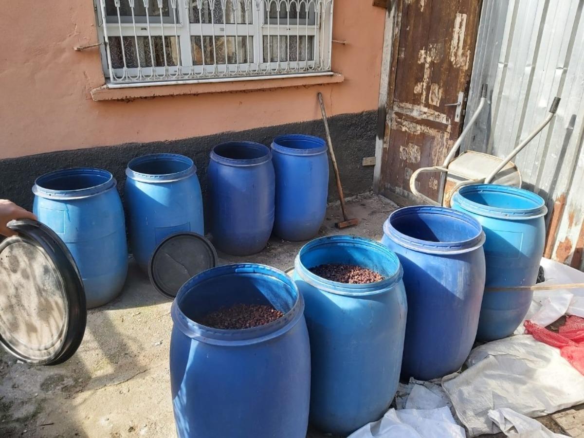 Adana&rsquo;da bin 460 litre sahte i&ccedil;ki ele ge&ccedil;irildi