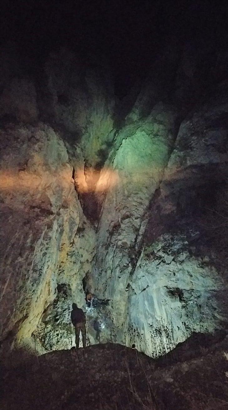 Çorum'da kayalıktan düşen çoban hayatını kaybetti G2