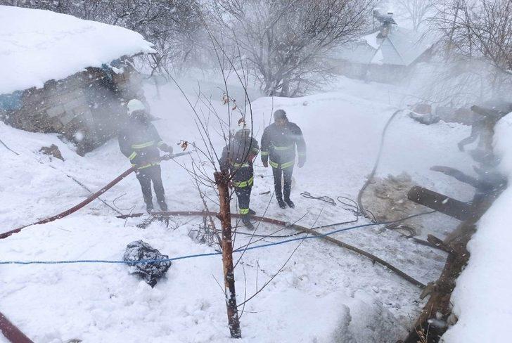 Çatak’ta ev yangını G2