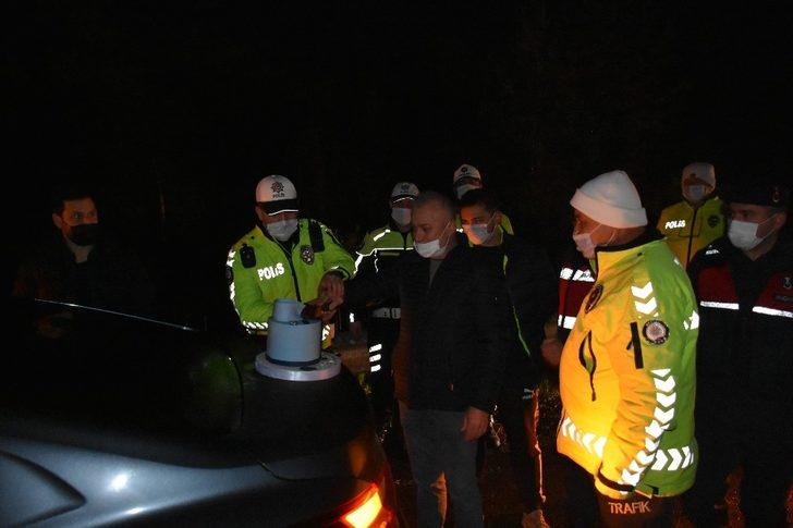 Emniyet Müdürü, doğum günü pastasını heyelan yerinde kesti G4
