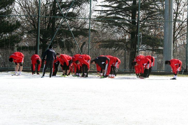 Anadolu efsanesi 1 senedir galibiyeti unuttu G3