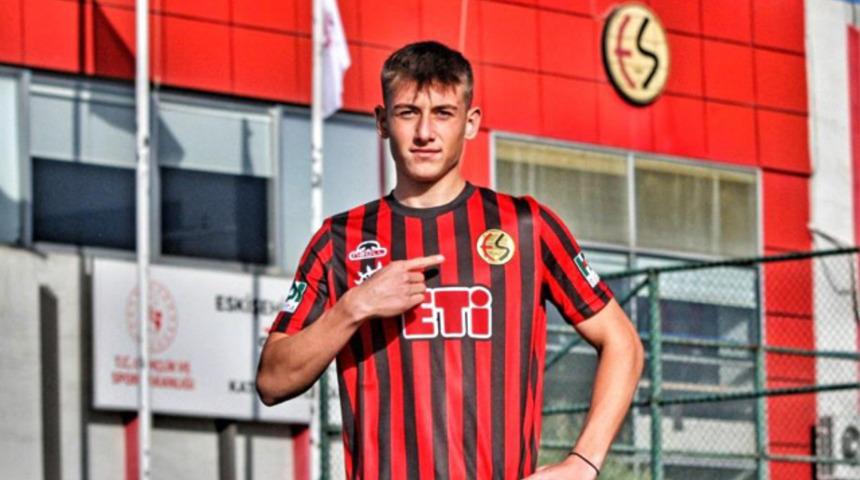 Beşiktaş’ın anlaştığı Bilal Ceylan, Eskişehir’e veda etti