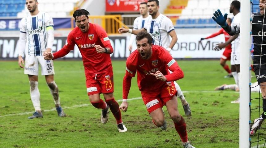 Uğur Demirok ilk gol&uuml;n&uuml; attı