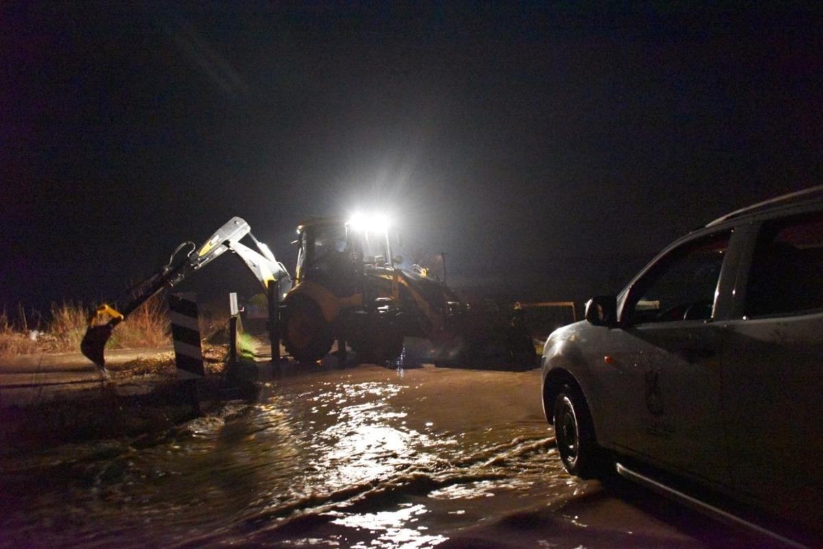 Şehzadeler&rsquo;den su taşkınlarına anında m&uuml;dahale