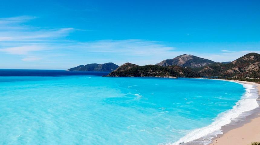 Muğla Fethiye'de denizin rengi değişti