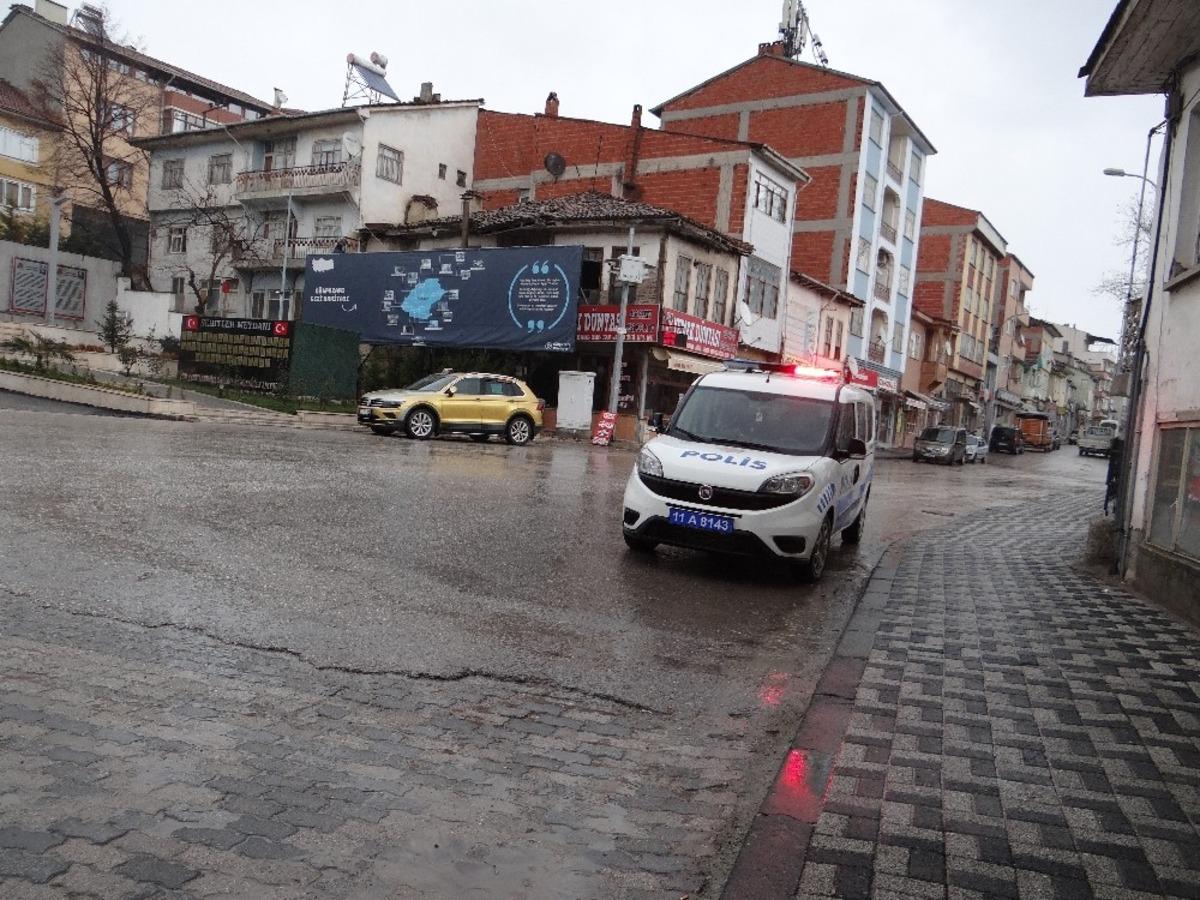 Sokağa &ccedil;ıkma kısıtlamasına uydular