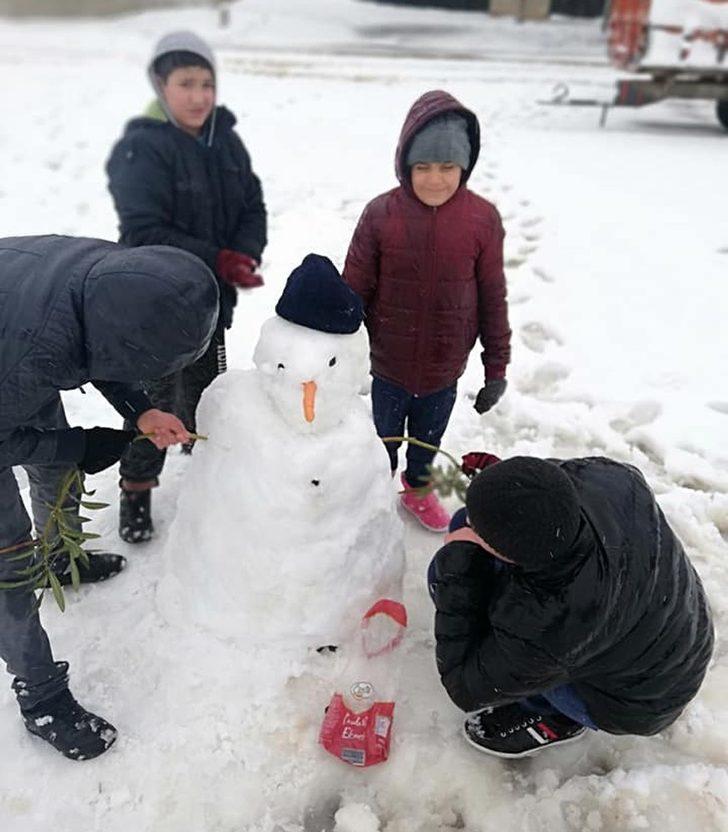 Araban’da yoğun kar yağışı 5 kırsal mahallenin yolunu kapattı G2
