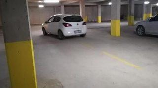 Otomobilin camına not yazan kişi önce gözaltına alındı sonra bırakıldı