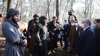 Uyanış: Büyük Selçuklu dizisi setine TBMM Başkanı Mustafa Şentop'tan ziyaret