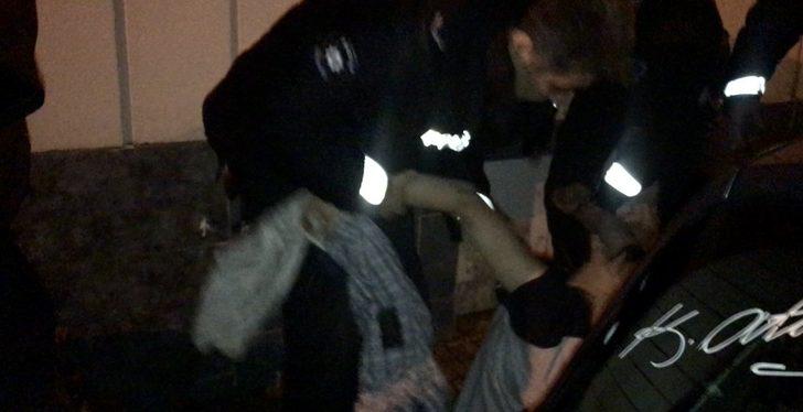 (Özel) Kısıtlamayı delen genç kadın, polise kimlik vermemek için böyle direndi G3