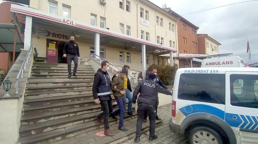 30 saat kamera g&ouml;r&uuml;nt&uuml;s&uuml; izlenerek yakalanan iki hırsız tutuklandı