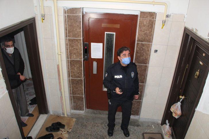 Kapısına bırakılan yemekleri almayınca polisi alarma geçirdi G1