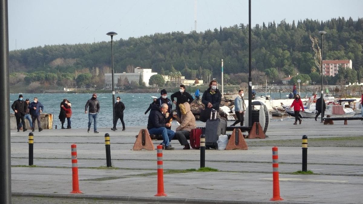 İzmir&rsquo;deki deprem &Ccedil;anakkale&rsquo;de de hissedildi