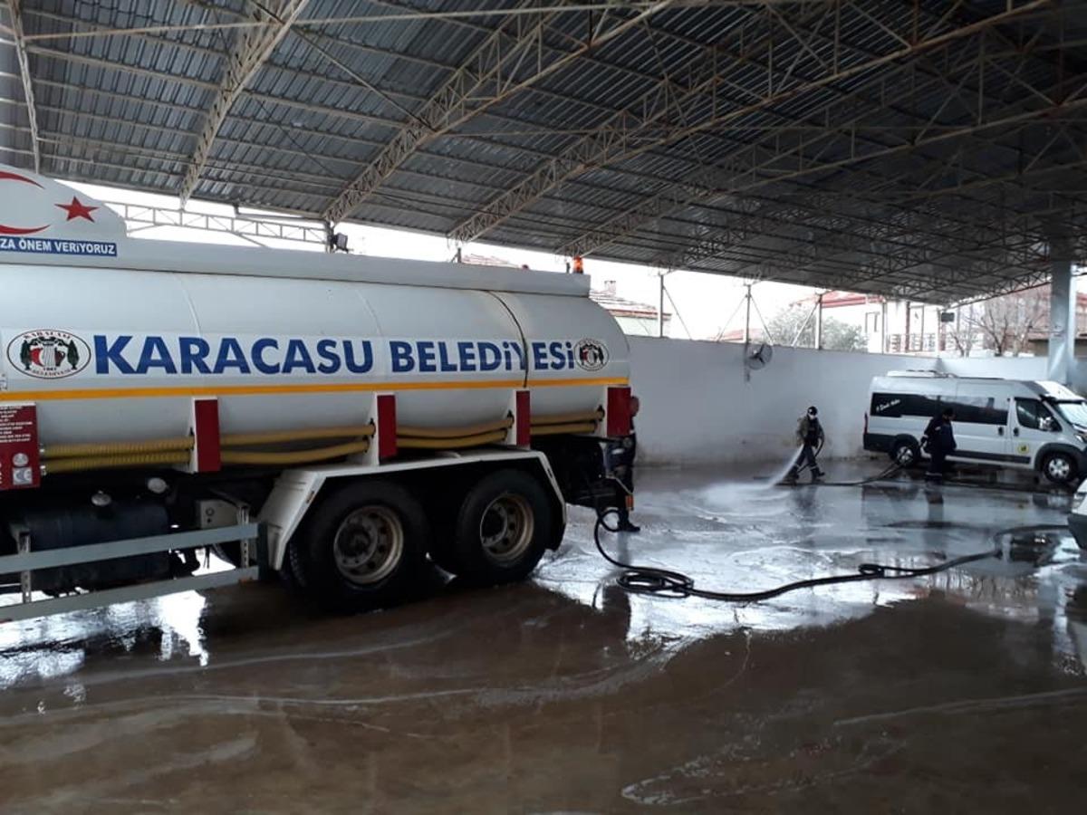 Karacasu Belediyesi Yaykın Mahallesi&rsquo;ni dezenfekte etti