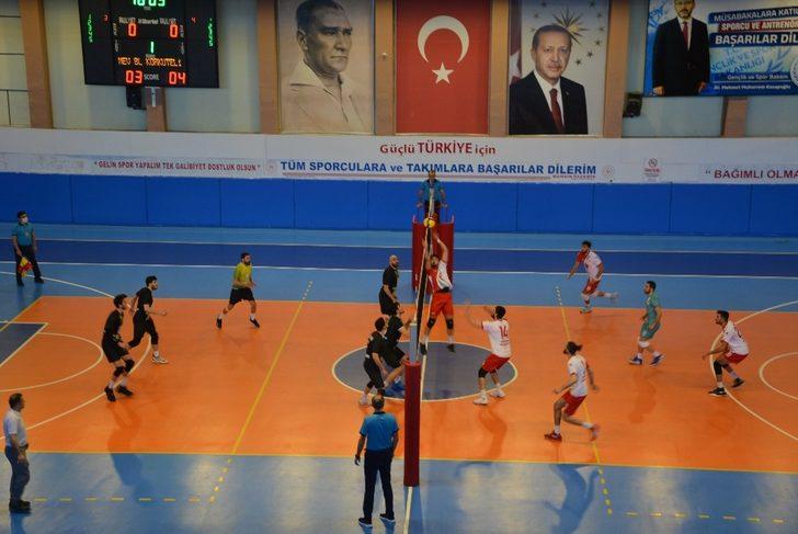 Korkuteli Belediyespor’un zirve yarışını sünrdürüyor G3