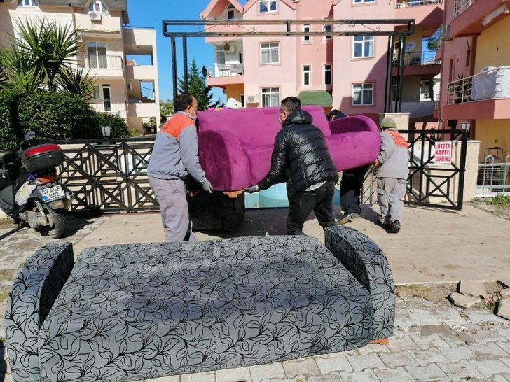 Kemer’de su baskınlarında zarar gören vatandaşlara destek G3