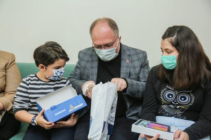 Başkan’dan karne sürprizi, Bilgin 2 bin 500 öğrenciye karne hediyesi verdi G4