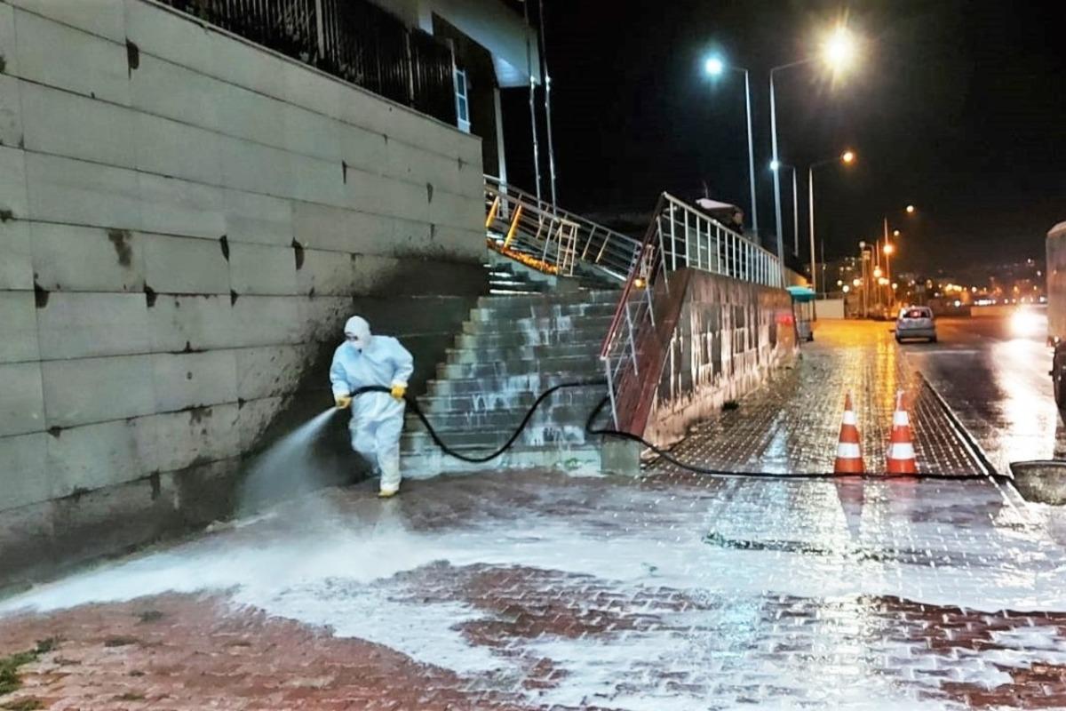 Salgın m&uuml;cadelesi s&uuml;r&uuml;yor