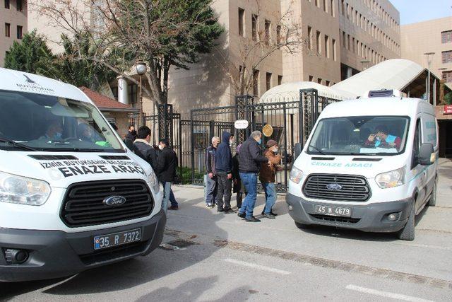 &Ouml;l&uuml; bulunan 4 gencin cenazeleri teslim alındı 1
