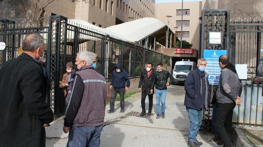 &Ouml;l&uuml; bulunan 4 gencin cenazeleri teslim alındı