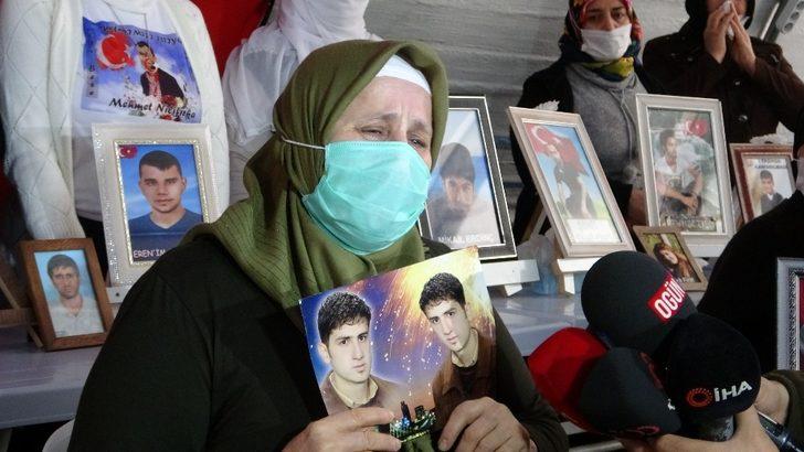 7 yaşındaki torununu da aldı, oğlu için HDP önündeki eyleme katıldı G2