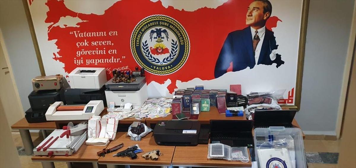 Yalova'da yakalanan DEAŞ'ın T&uuml;rkiye suikast&ccedil;ısı tutuklandı