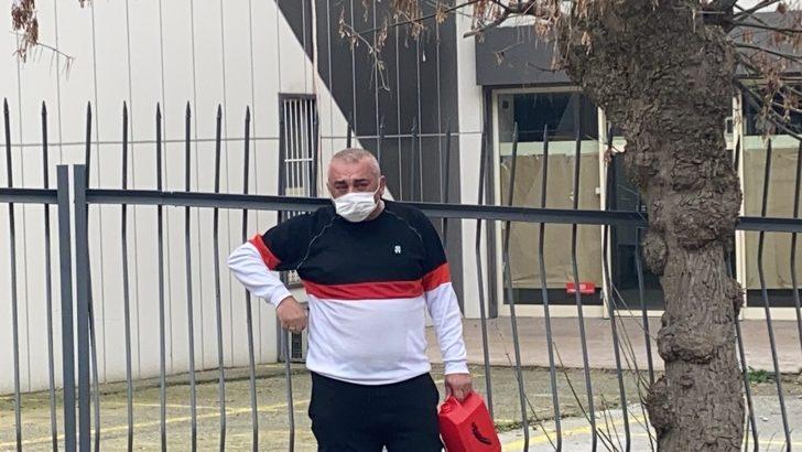 İstanbul’da hareketli dakikalar: Aracı bağlanan şahıs benzinle kendini yakmaya çalıştı G5