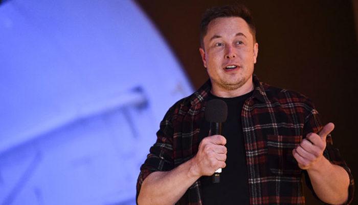 Elon Musk Clubhouse'tan seslendi: “Partiye geç kaldım ancak Bitcoin’i destekliyorum”