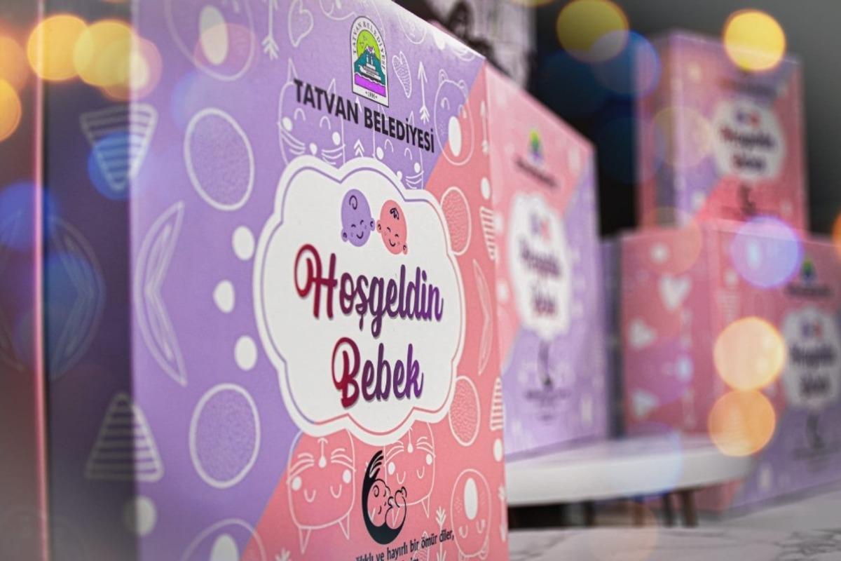 Yeni doğan bebeklerin ilk hediyeleri Tatvan Belediyesinden