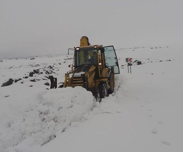 Diyarbakır Büyükşehir Belediyesi, karla mücadele çalışmalarını sürdürüyor G2