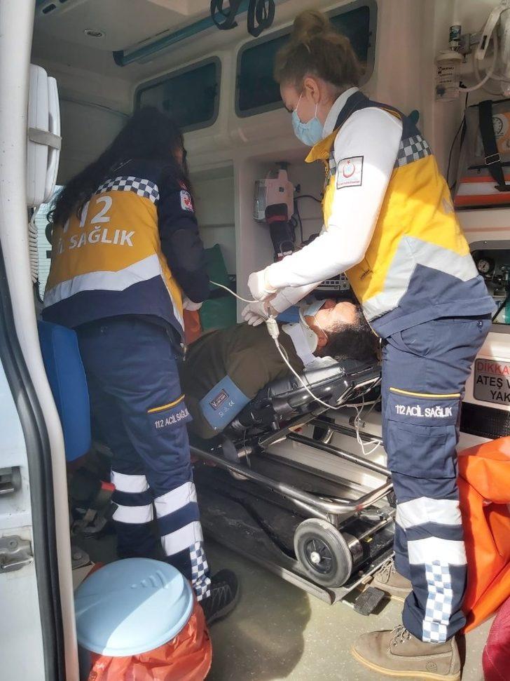 TEM’de otomobil önce bariyere sonra tıra çarptı: 1 yralı G3