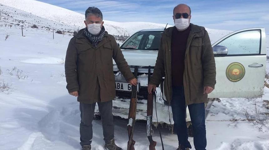 Av yasağını da sokağa &ccedil;ıkma yasağını da dinlemediler