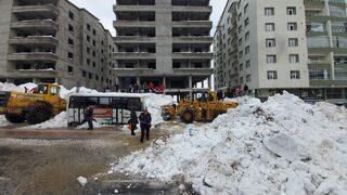 Bitlis'te 3 çocuk karın altında kaldı