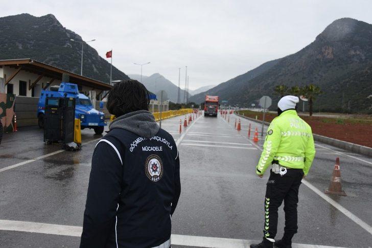 Aranan şahıs ve göçmen kaçakçılığı uygulaması G2