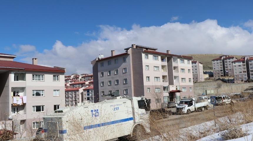 Van&rsquo;da mutasyonlu vir&uuml;s ş&uuml;phesiyle bir ev karantinaya alındı