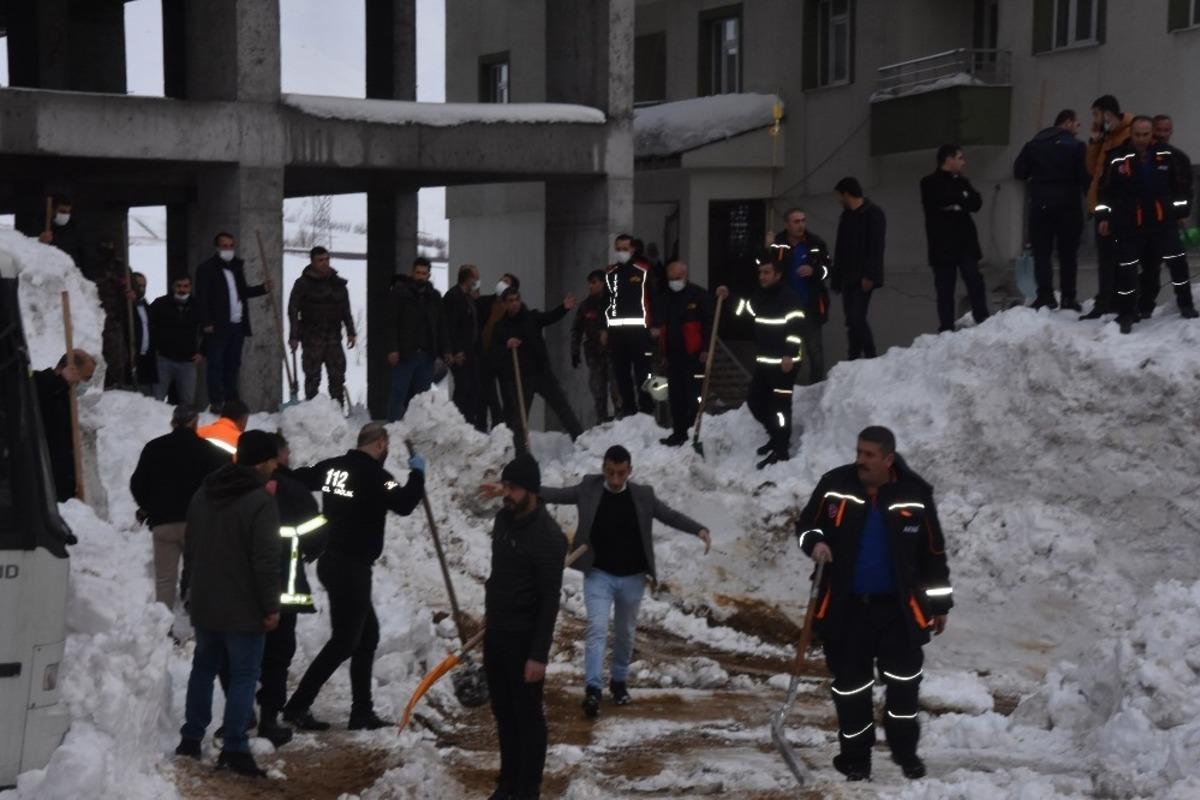 Kar k&uuml;tlesi altında kalan 3 kişinin isimleri belli oldu