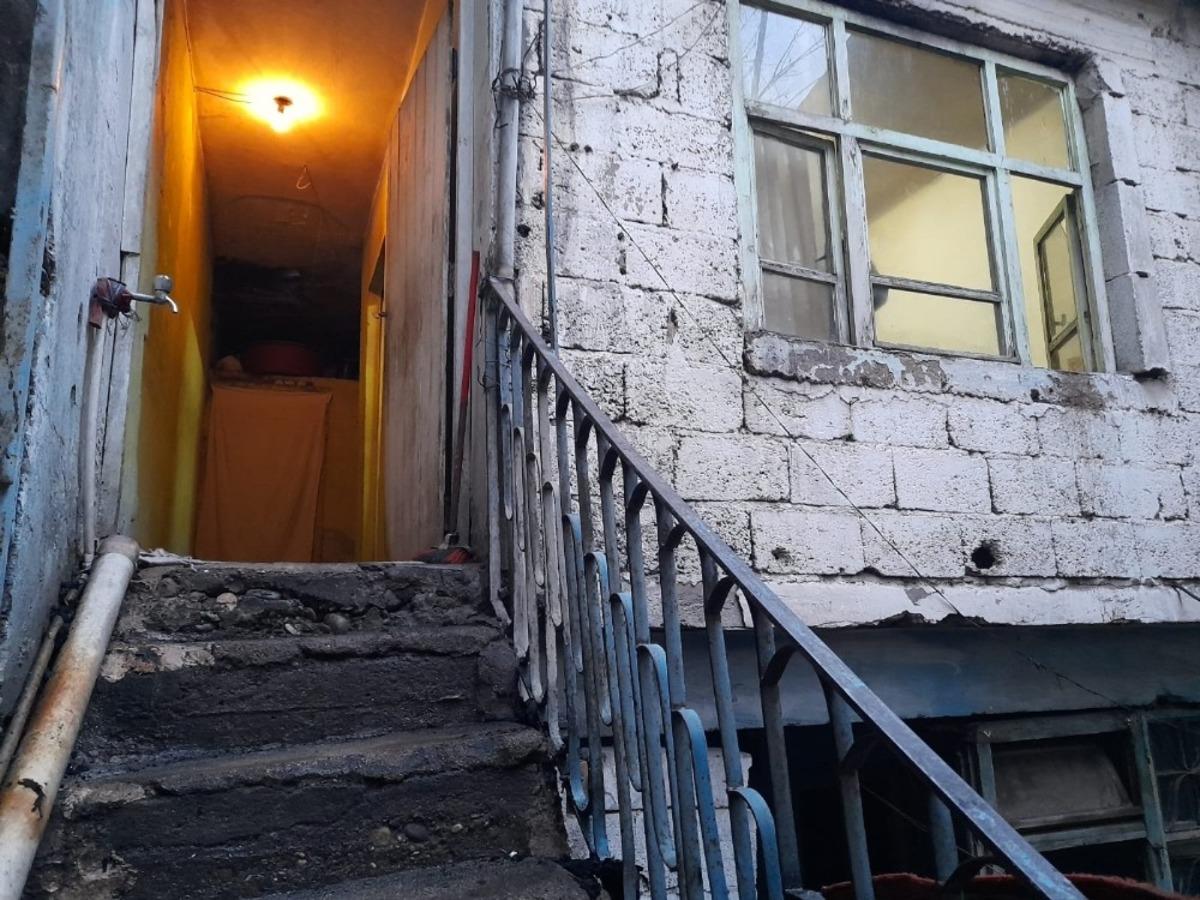 Isınmak i&ccedil;in kullandığı elektrikli battaniye yaşlı adamın sonu oldu