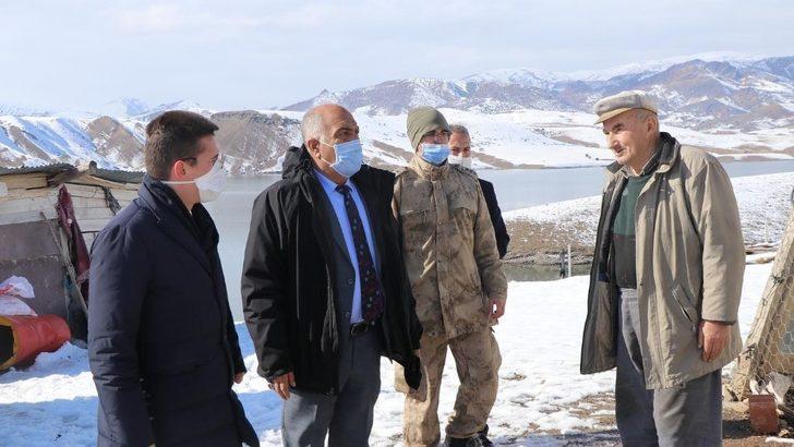 Kırsal alanda donma tehlikesi geçiren vatandaşı jandarma kurtardı G3