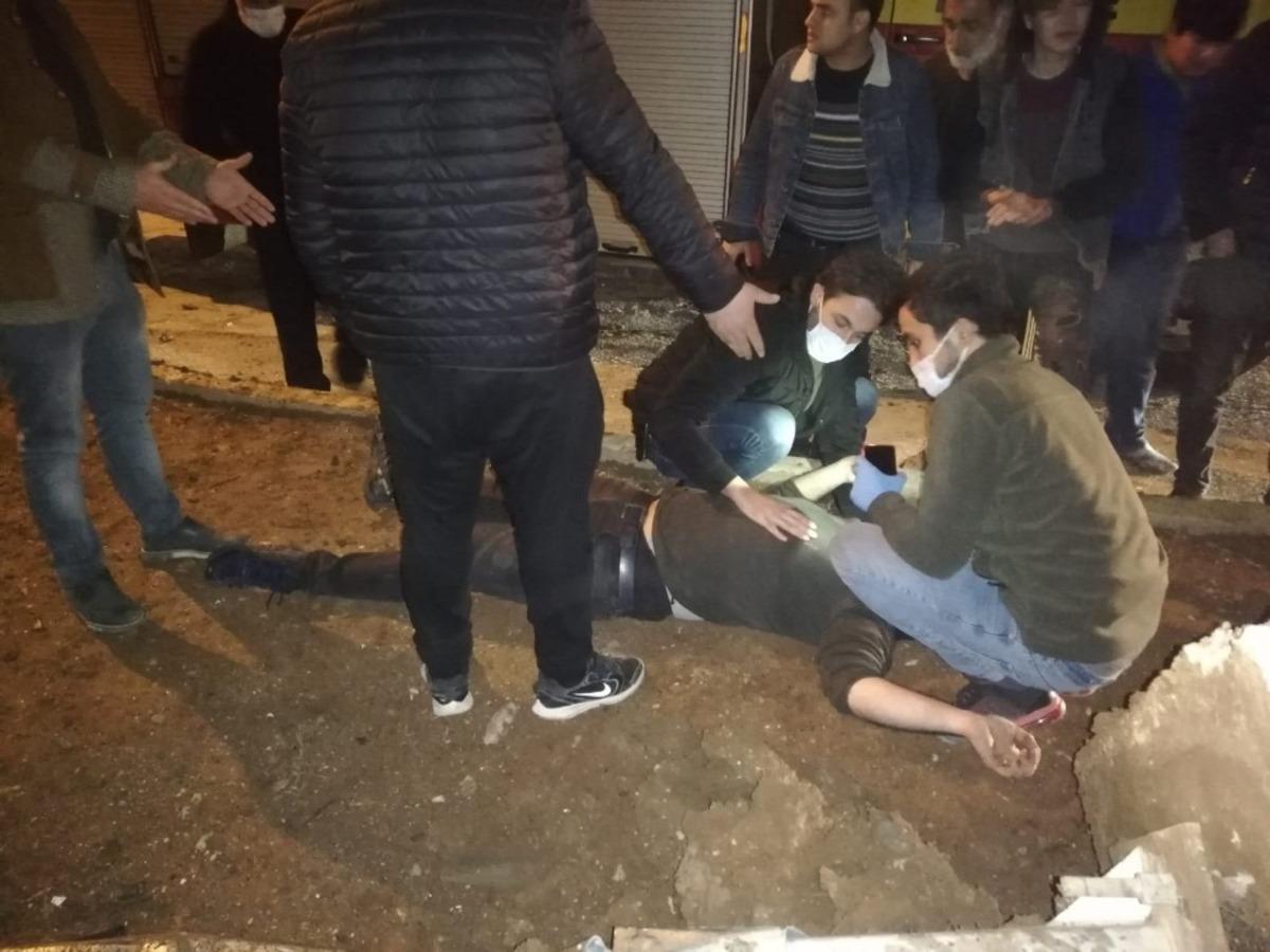 Mardin&rsquo;de virajı alamayan ara&ccedil; devrildi: 1&rsquo;i ağır 3 yaralı