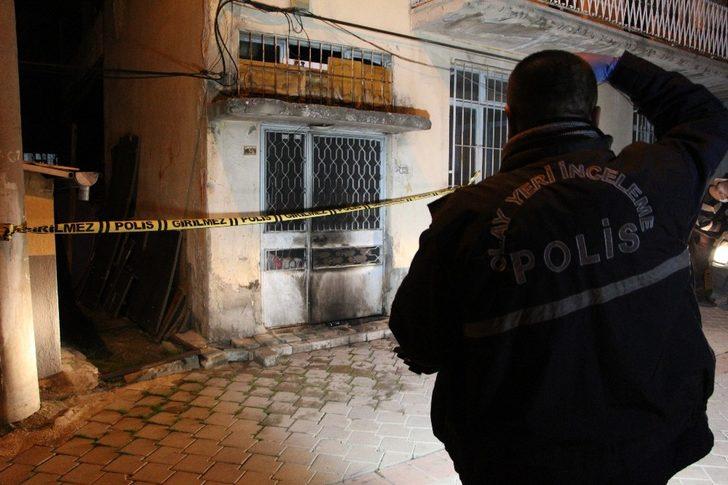 Takıntılı eski sevgili erkek arkadaşının ailesinin evini yakmaya çalıştı G1