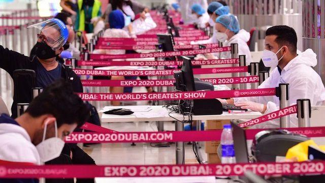 Kovid: Seyahat kısıtlamalarına takılmak istemeyen yolcular sahte Kovid-19 testlerine başvuruyor 4